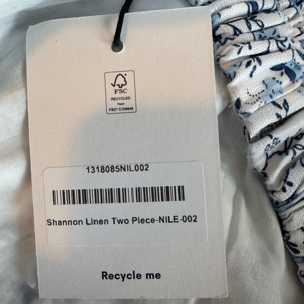 Reformation Shannon Linen Two Piece in Color Nile - Size 2 - Picture 7 of 7